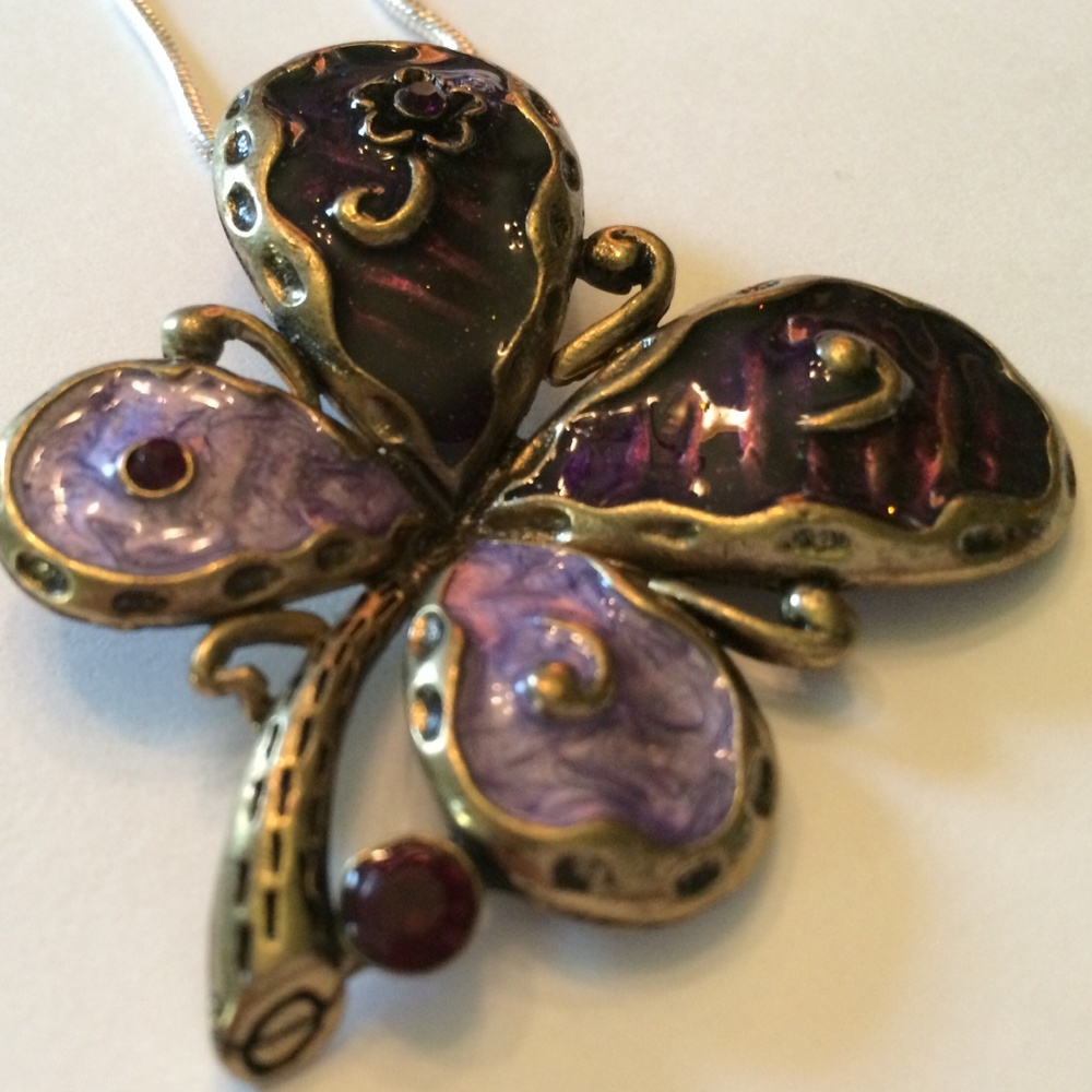 Butterfly / flower neckless with silver chain